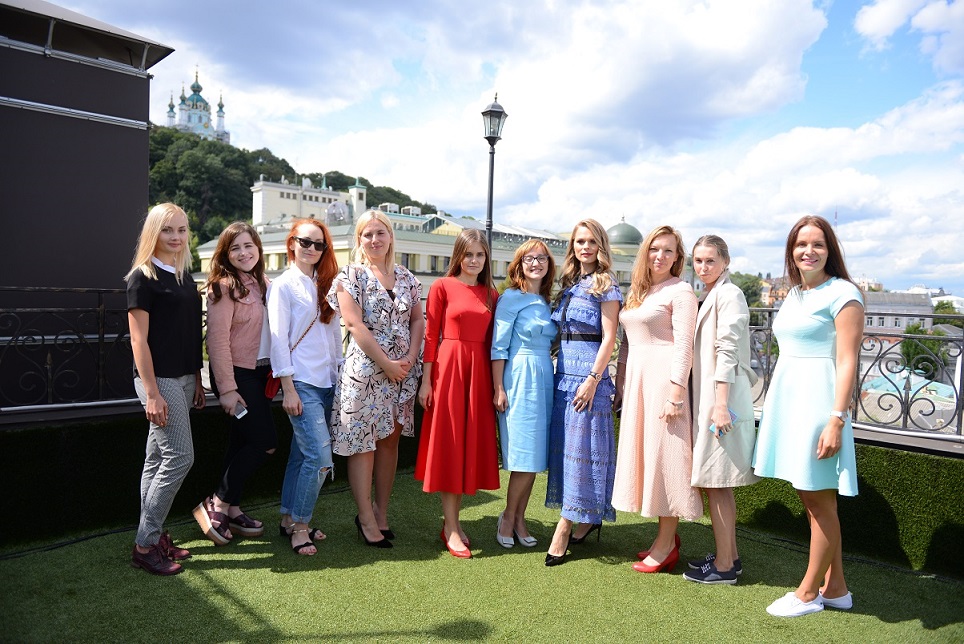 Ольга Фреймут впервые после рождения сына появилась на публике